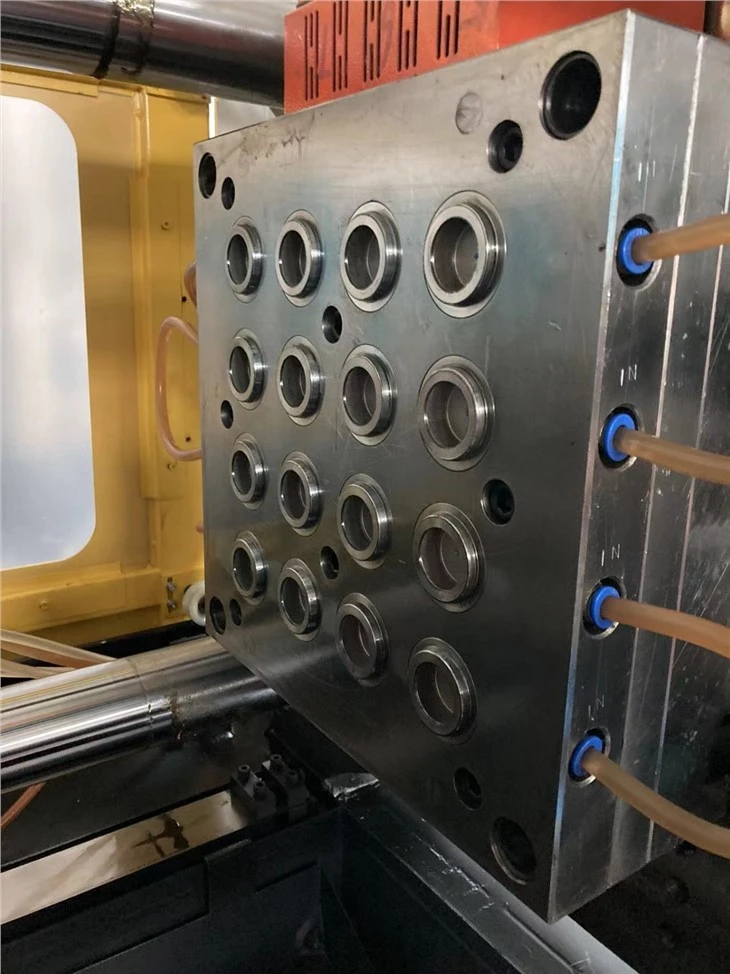 Plastic Perform Water Bottle Caps Mold Injection Making Moulding Machine